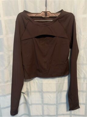 HALARA Black Long-Sleeve Crop Top with Front Cutout and Thumbholes